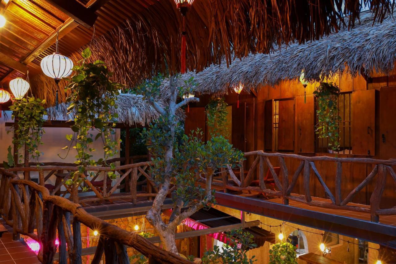 Phoenix Hotel An Bang Beach Хойан Экстерьер фото